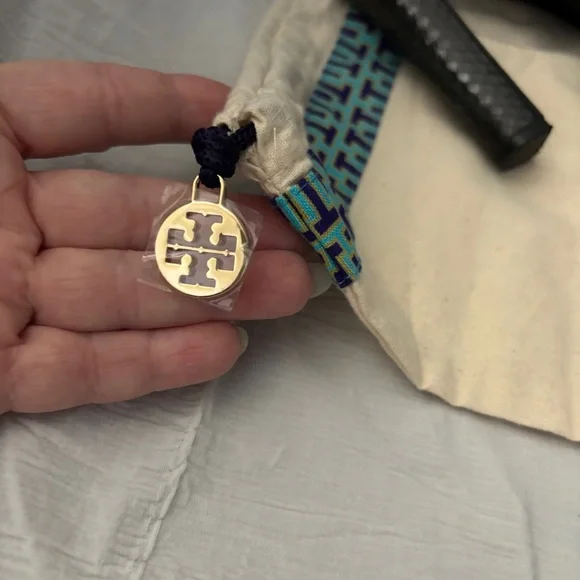 Tory Burch Peep Toe Heels + Dust Bag 6.5 Black - Picture 16 of 16